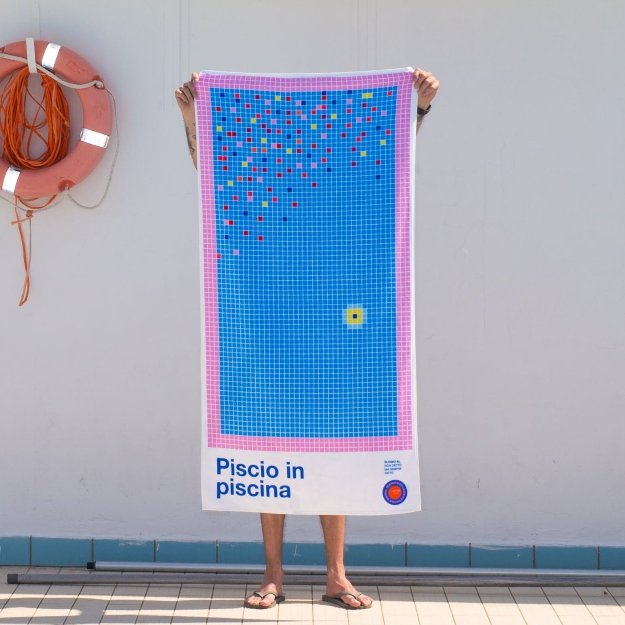 Telo mare - Piscio in piscina