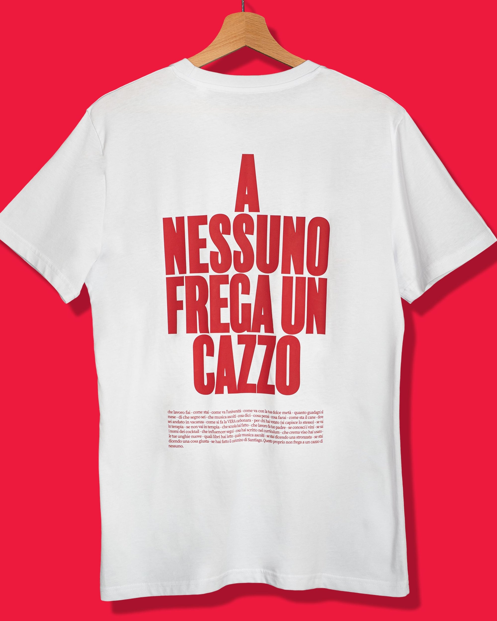 Maglietta A nessuno frega un cazzo ⚪️