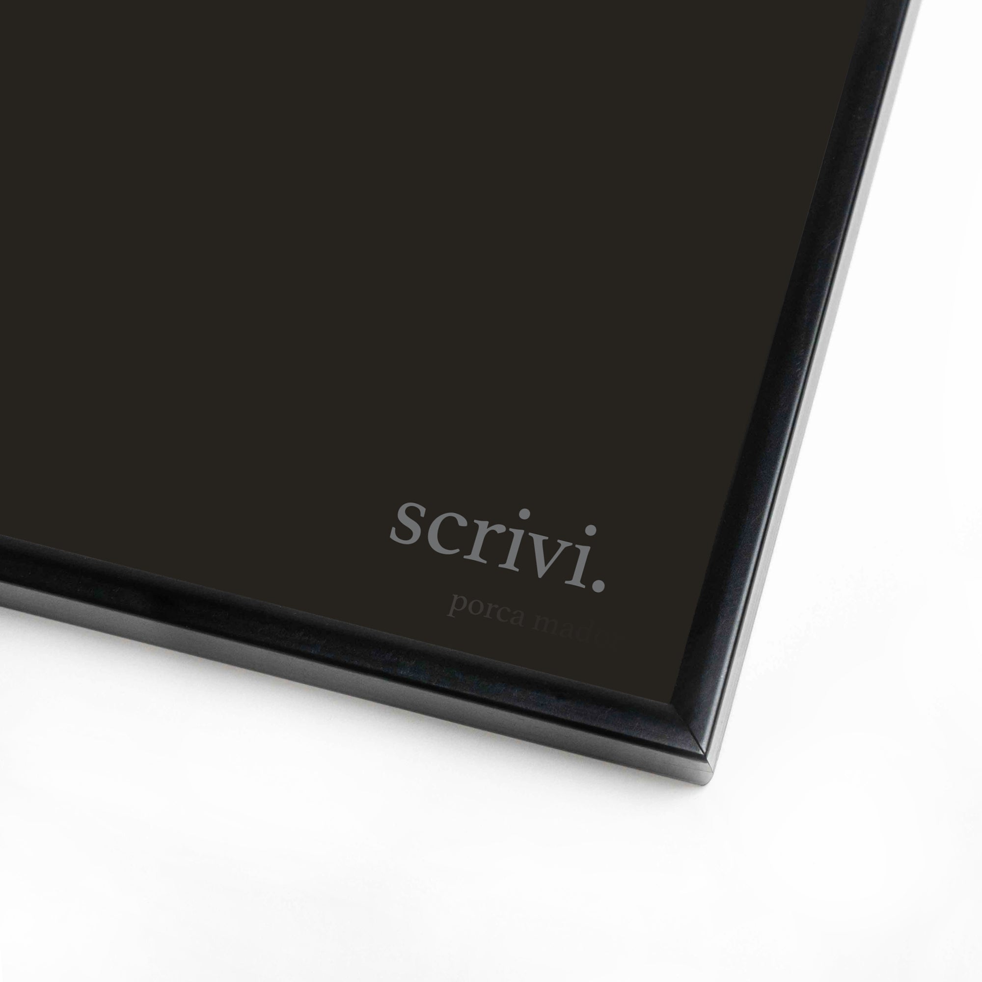Scrivi + Sottotitolo abbastanza sfumato NERO