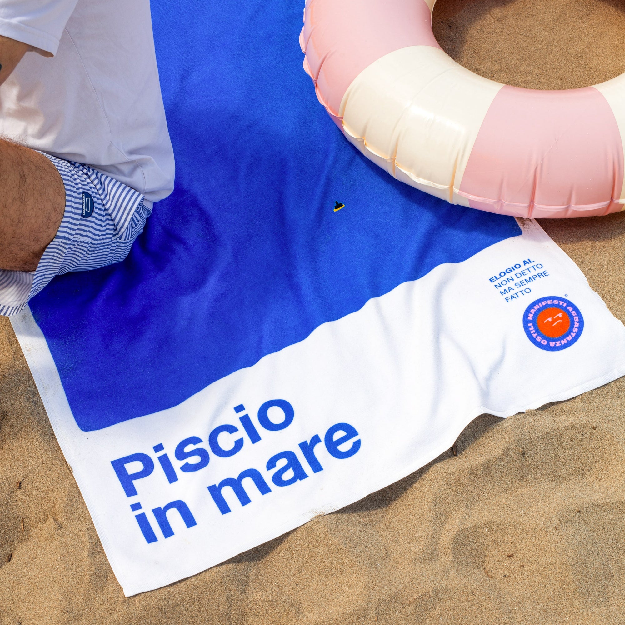 Telo mare - Piscio in mare